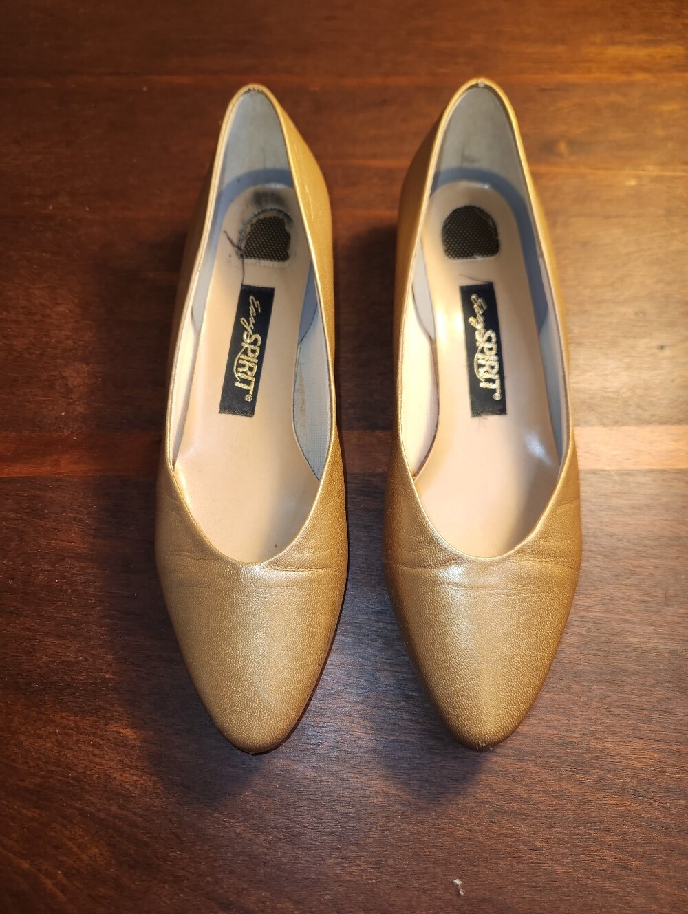 Vintage 80s Easy Spirit Women's Tan/Camel Pointed-Toe Leather Flats